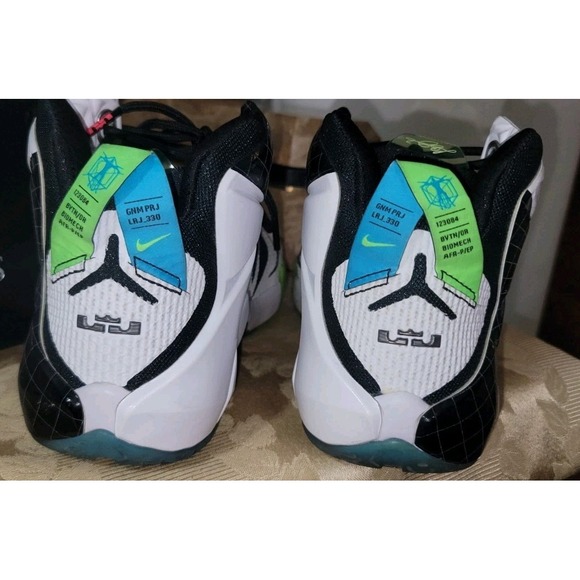 LeBron 12 'All Star' - Picture 4 of 16